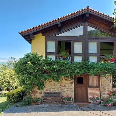Apartamentos Rurales Los Picos De Redo Камаленьйо Екстер'єр фото