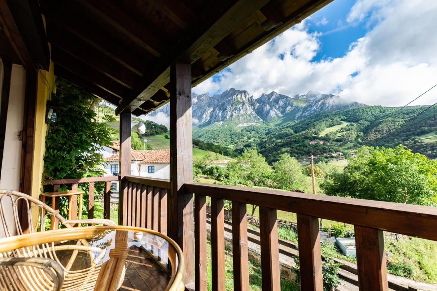 Apartamentos Rurales Los Picos De Redo Камаленьйо Екстер'єр фото