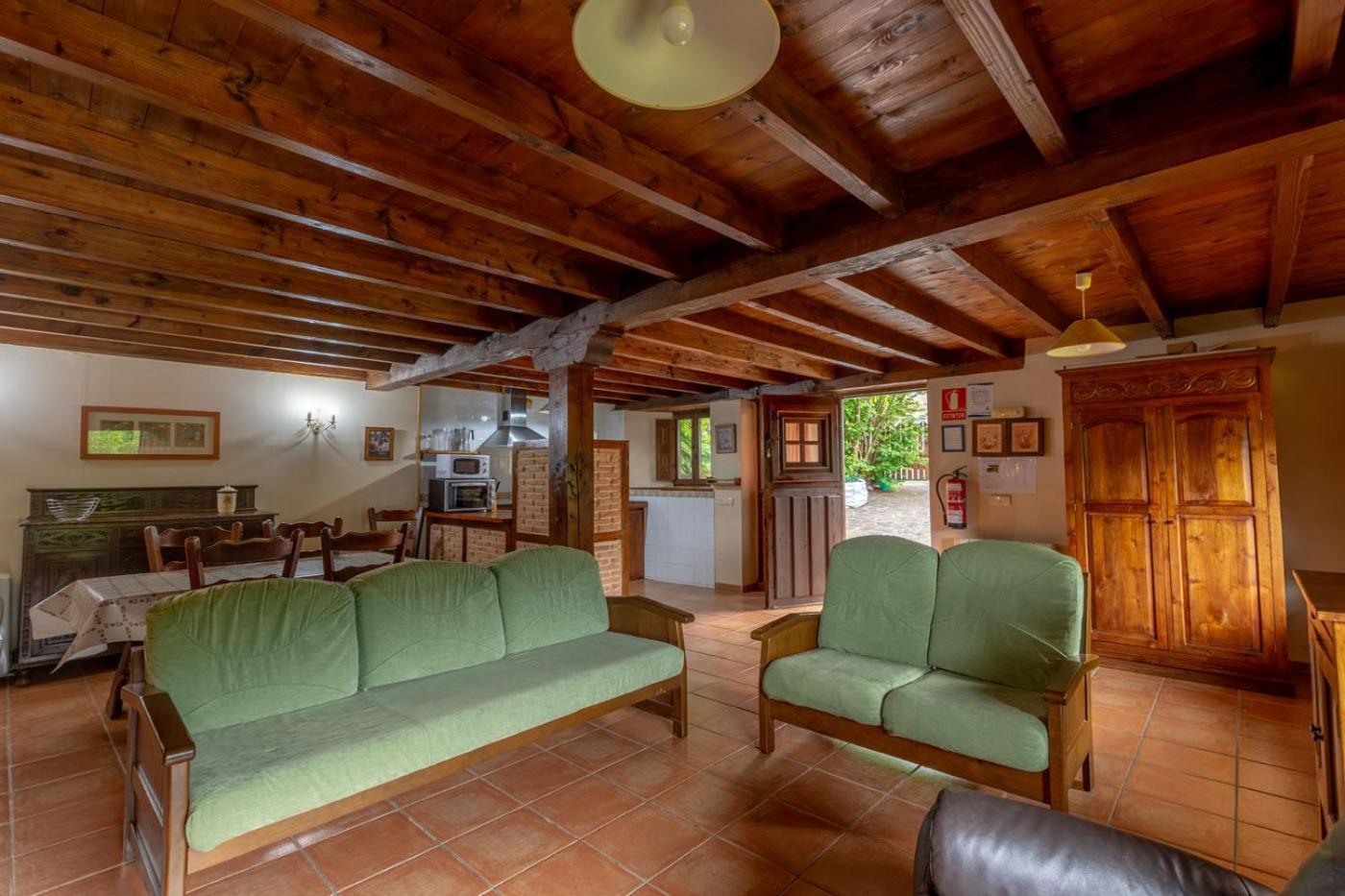 Apartamentos Rurales Los Picos De Redo Камаленьйо Екстер'єр фото