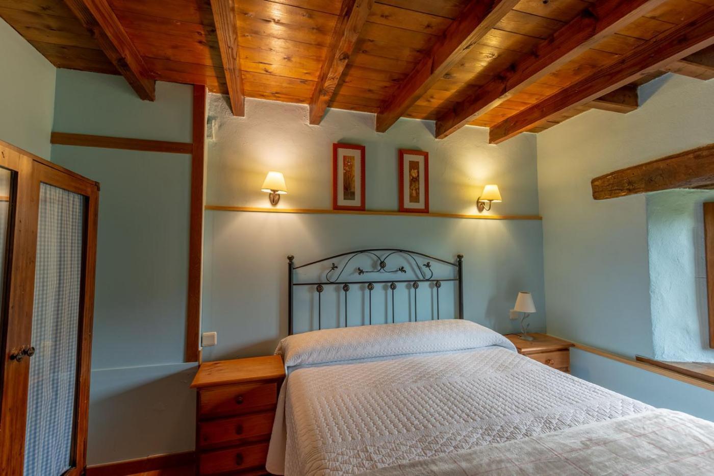 Apartamentos Rurales Los Picos De Redo Камаленьйо Екстер'єр фото