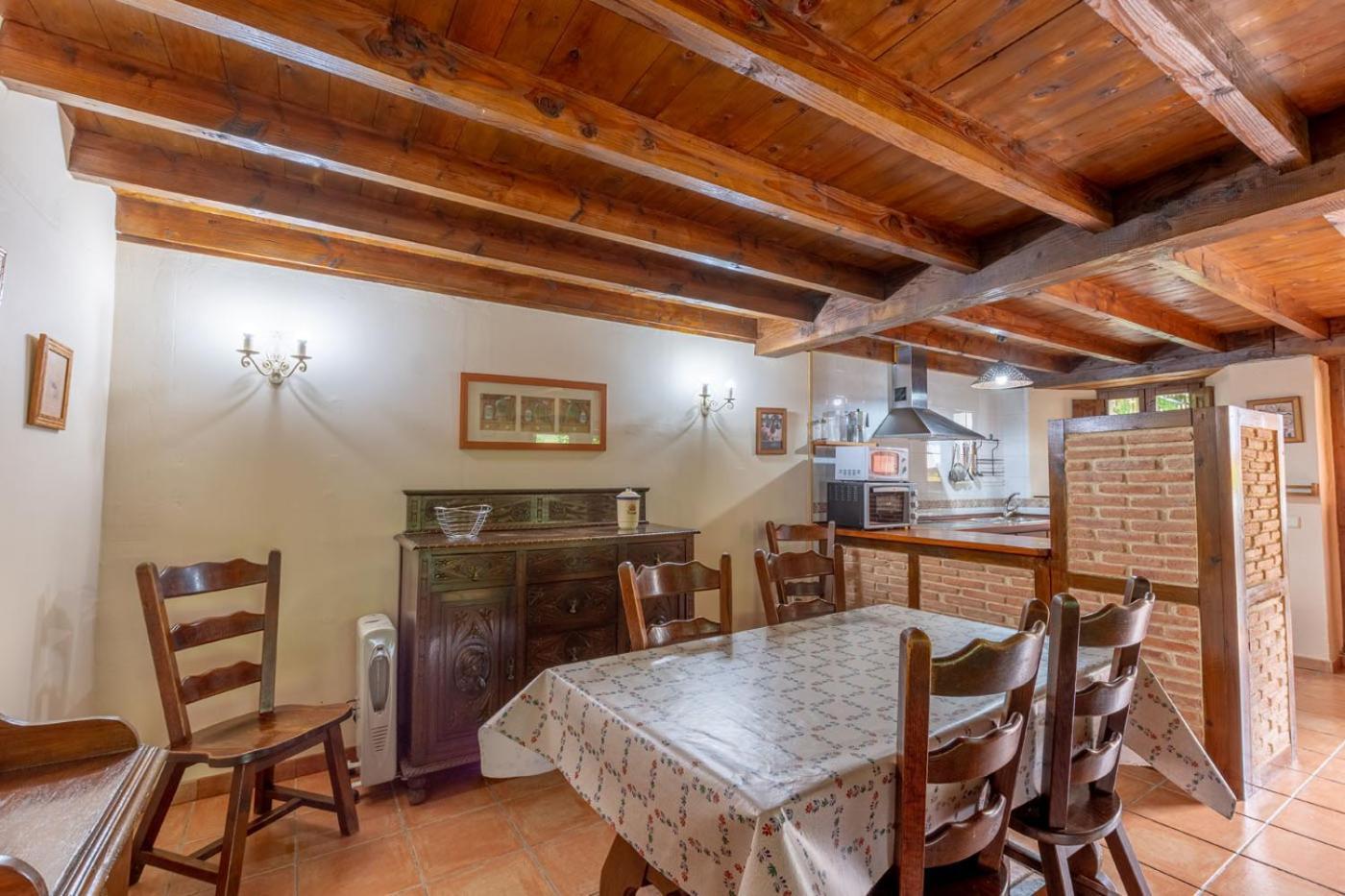 Apartamentos Rurales Los Picos De Redo Камаленьйо Екстер'єр фото