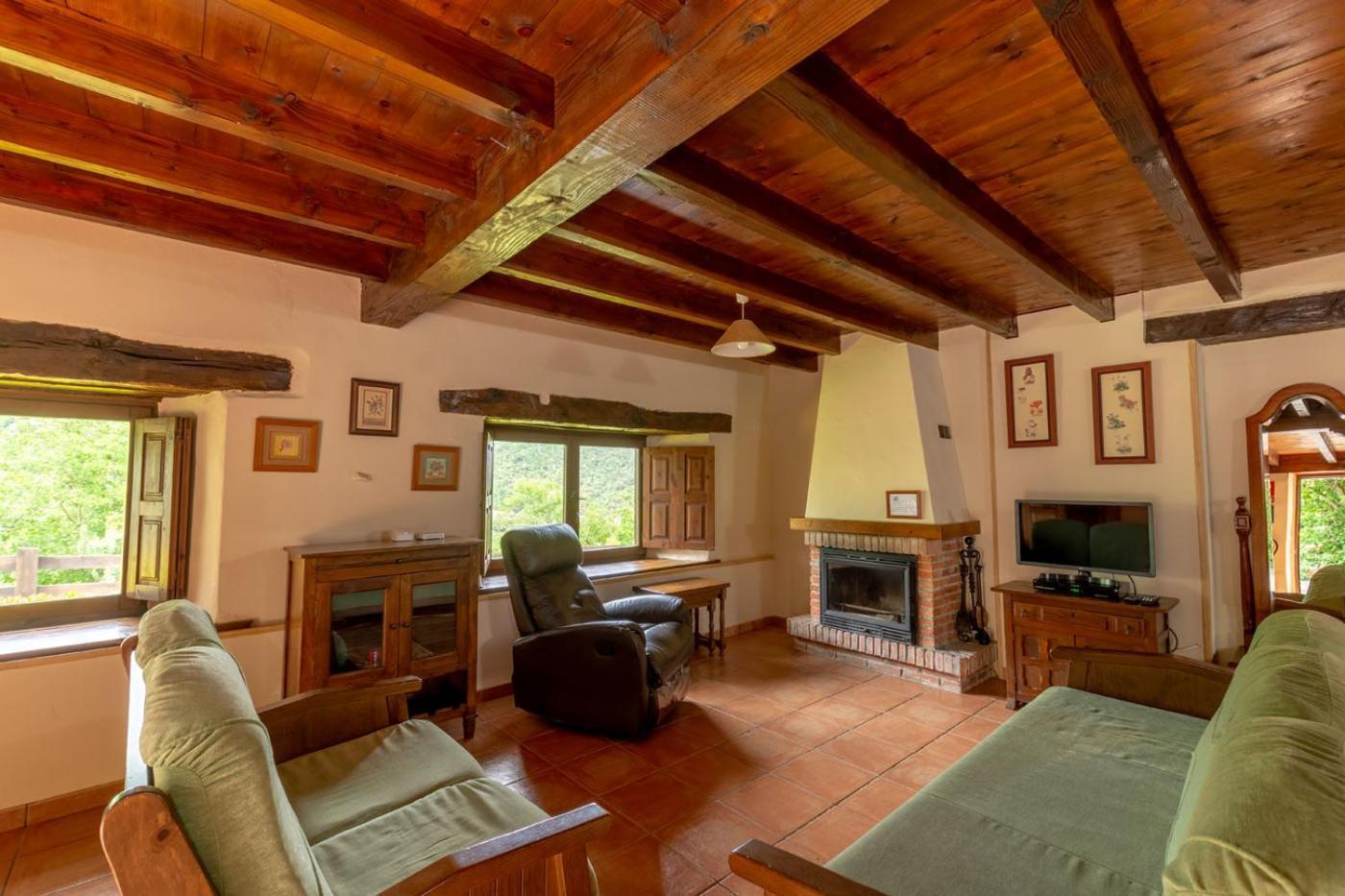 Apartamentos Rurales Los Picos De Redo Камаленьйо Екстер'єр фото