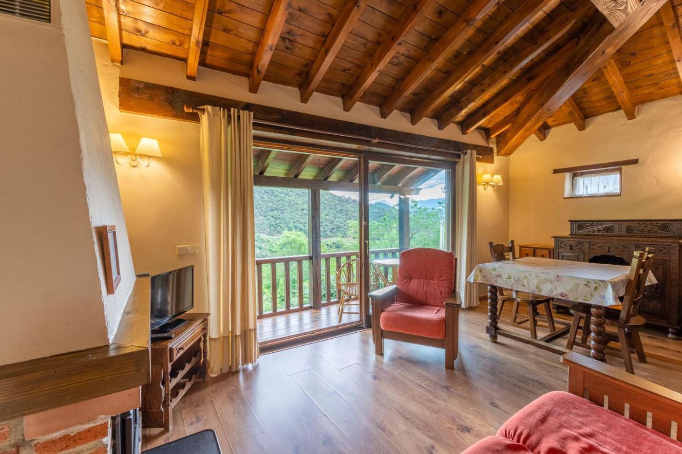 Apartamentos Rurales Los Picos De Redo Камаленьйо Екстер'єр фото