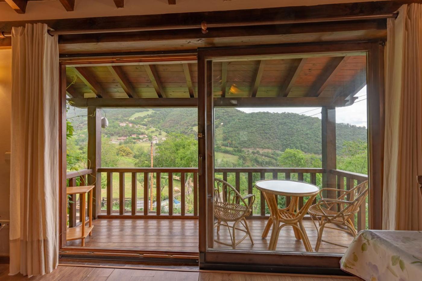 Apartamentos Rurales Los Picos De Redo Камаленьйо Екстер'єр фото