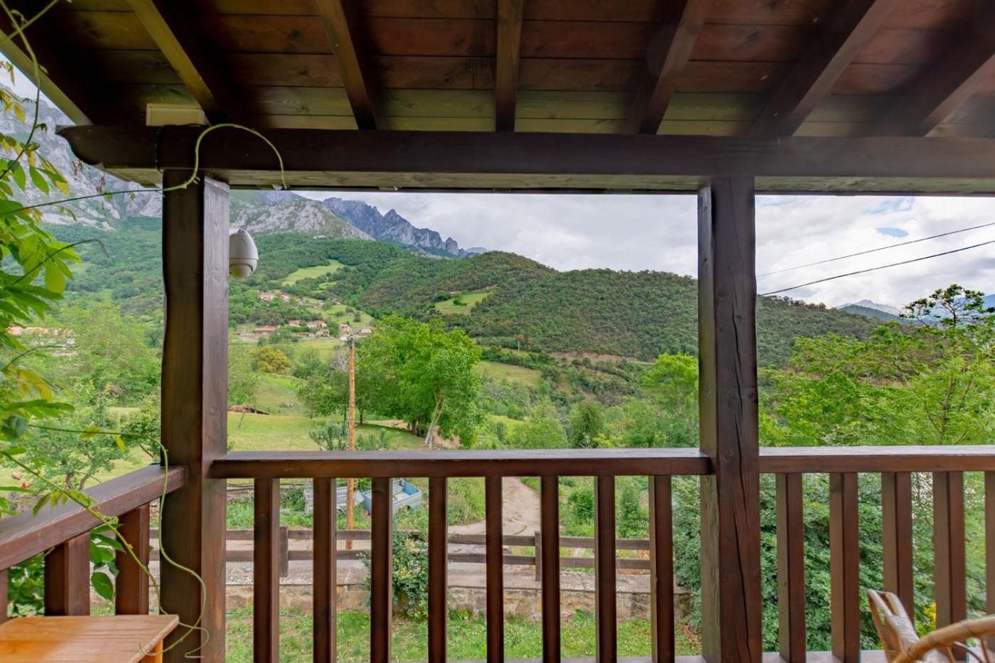 Apartamentos Rurales Los Picos De Redo Камаленьйо Екстер'єр фото